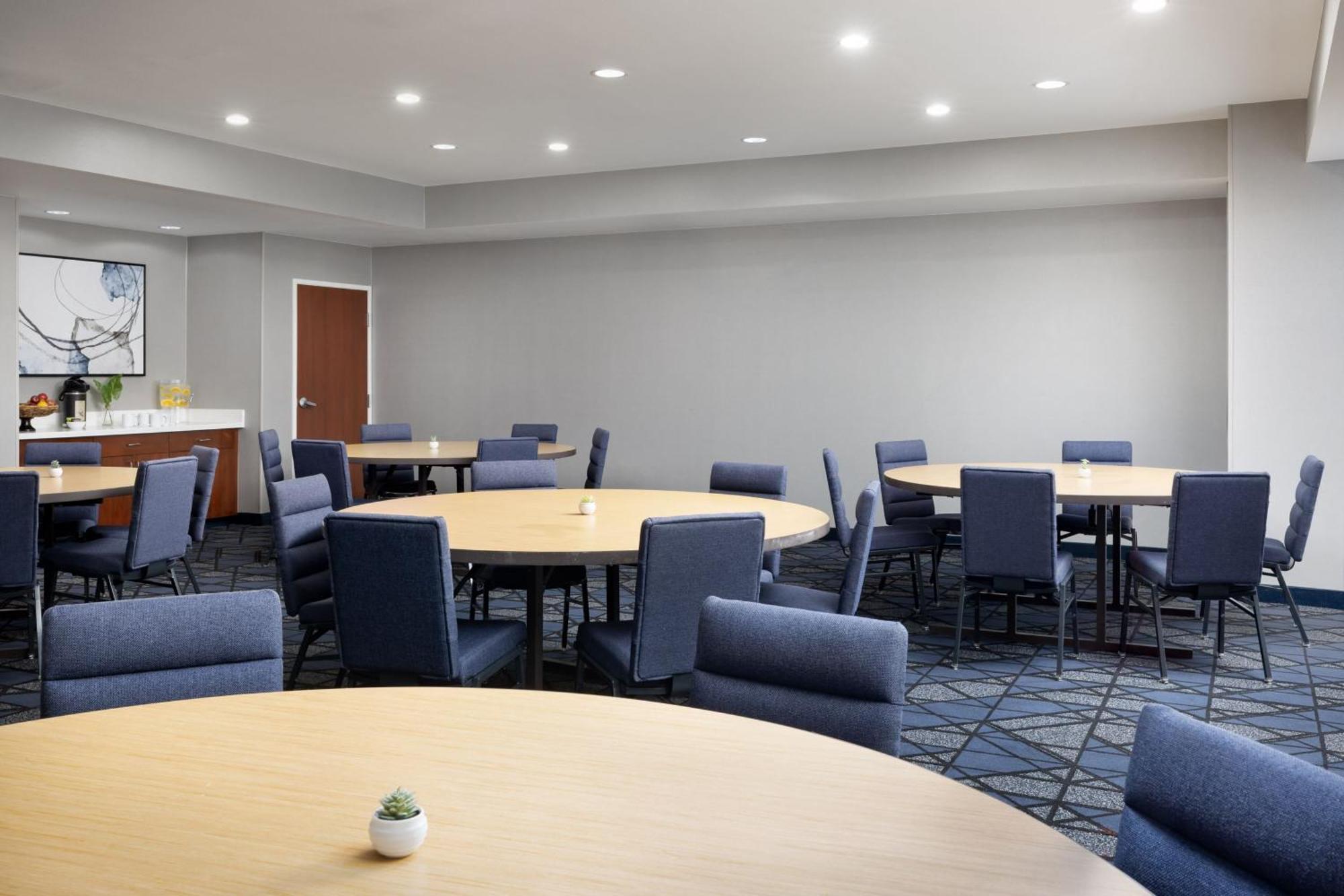 Courtyard By Marriott Las Vegas Stadium Area Exterior foto